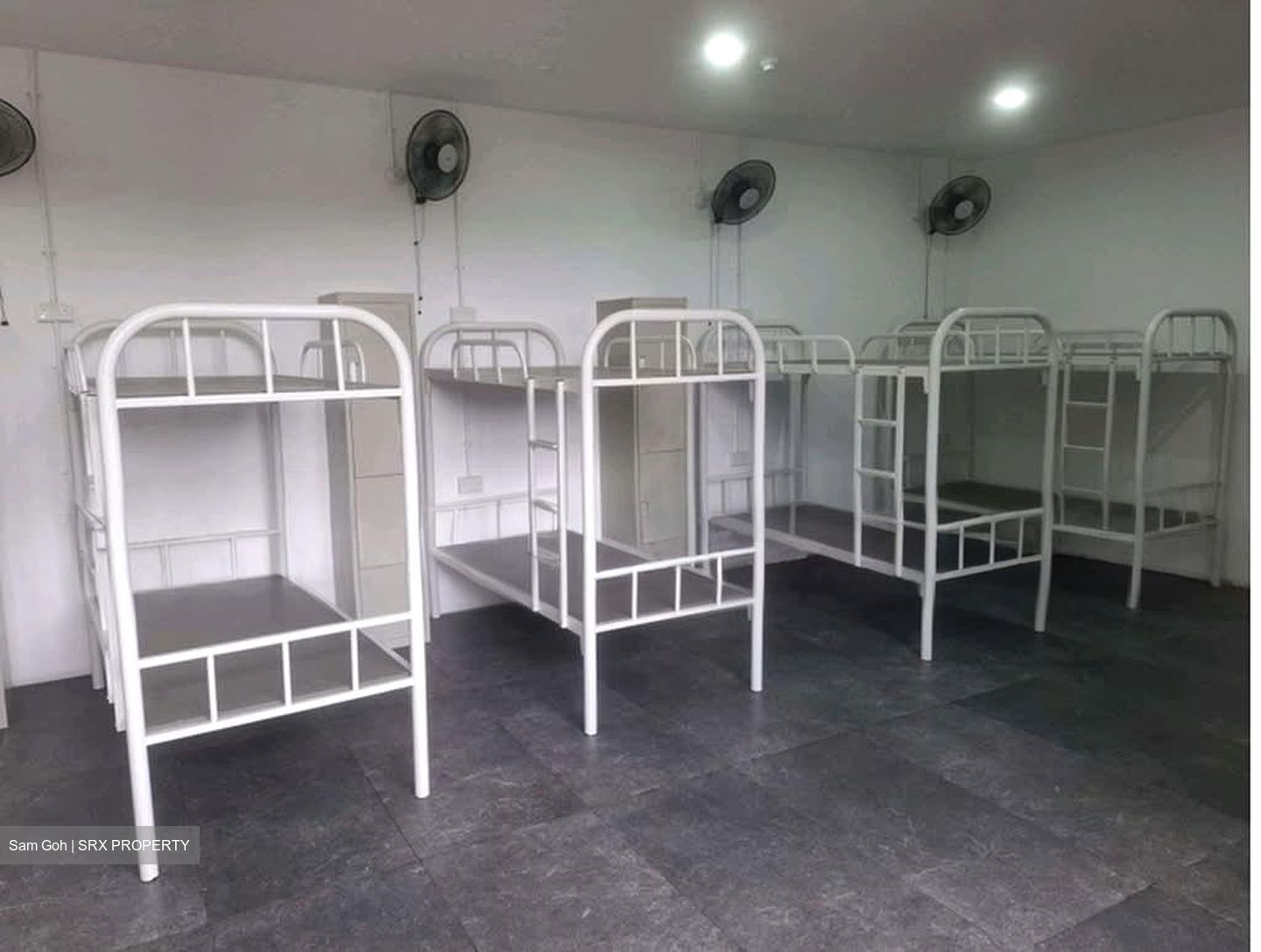 Kallang Way (D13), Factory #575438231